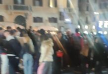 Piazza Minganelli assediata da adolescenti e baby gang