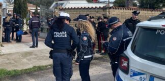 Ardea, camper e abitazioni abusive su area vincolata: dieci denunciati