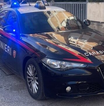 Ardea, rapina in un supermercato: dipendente minacciata con coltello