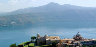 A Castel Gandolfo nasce Inclusonda: una spiaggia accessibile che unisce relax e accessibilità, con percorsi di formazione e lavoro per le persone coinvolte nel progetto