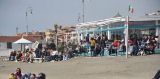 In spiaggia a Ostia