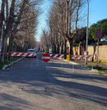 ACILIA-STRADA-CHIUSA-BUS-DEVIATI-