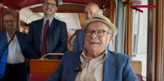 Roma, ex autista “Nonno Atac” compie 100 anni e torna sul bus