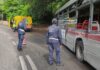 Roma, incidente tra bus e tir in zona Pisana: traffico in tilt