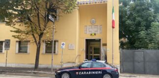 Pomezia, risse e danneggiamenti in centro: Daspo urbano per undici giovani