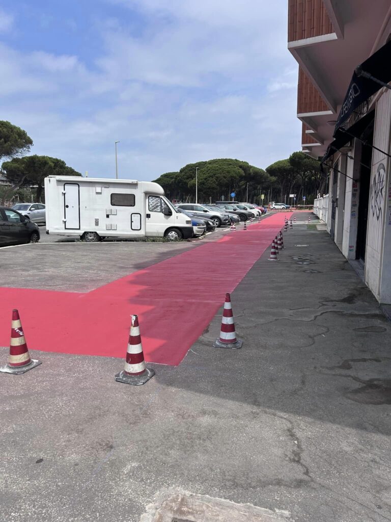 Ostia: pista ciclabile sul marciapiedi, se a parlare è l'ignoranza 1