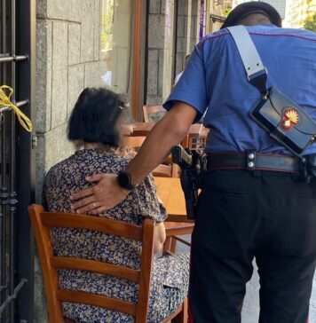 Roma, violenze e minacce a madre anziana: voleva i soldi per la droga