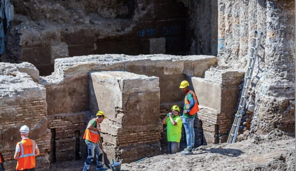 Roma sorprende ancora, dopo il mosaico spunta dal suolo il palazzo imperiale 1