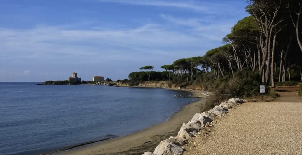 Torre Astura, 25enne soccorsa in spiaggia: rischio coma etilico 1