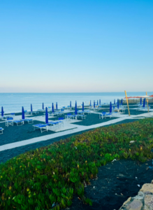 Spiagge inclusive: da Fiumicino a Santa Marinella arenili accessibili gratis alle persone con disabilità 1