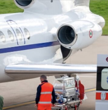 A soccorrere la bimba un Falcon 50