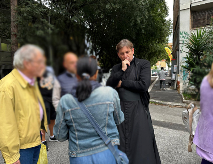 Cadavere di un uomo trovato in strada a Don Bosco: avviate indagini per omicidio 1