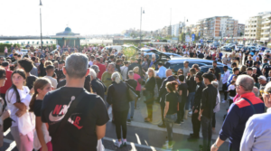 Incidente mortale di Nettuno, la città si stringe ai familiari durante i funerali del piccolo Santiago e della zia 2