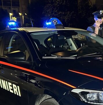 Roma, furti auto: coppia scoperta con arnesi da scasso, centraline e chiavi