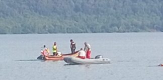 Castel Gandolfo, due giovani si tuffano nel lago e scompaiono
