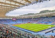 Roma-Udinese, la protesta dei tifosi: la curva sud entra dopo trenta minuti. Cori per De Rossi - Canaledieci.it