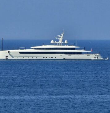 Ad Ostia lo yacht Fantasea, capolavoro di lusso ed ingegneria navale