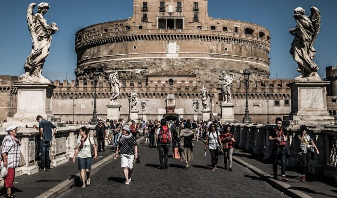 Turisti a Roma centro