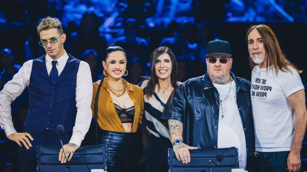 Finalisti X Factor 2024, tutti i cantanti in finale: chi è stato eliminato e cos’è successo nella puntata del 28 novembre 1