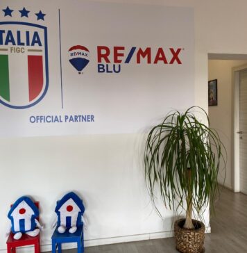 Remax Blu - Axa