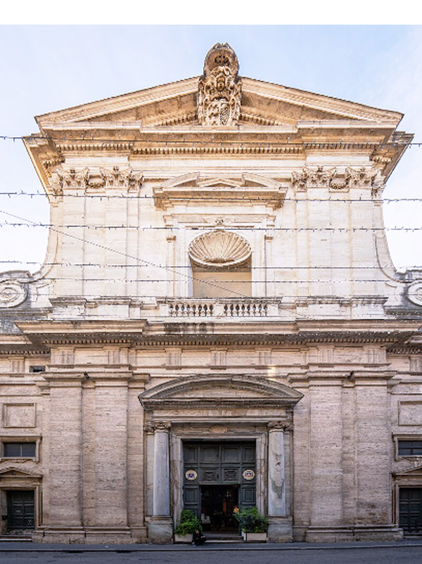 Roma, cornicione si distacca da una chiesa e precipita su un pedone: 50enne al pronto soccorso 1