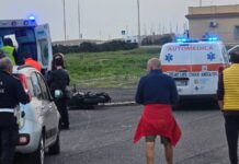 Incidente a Ostia, coinvolta una moto: ragazzo finisce in ospedale