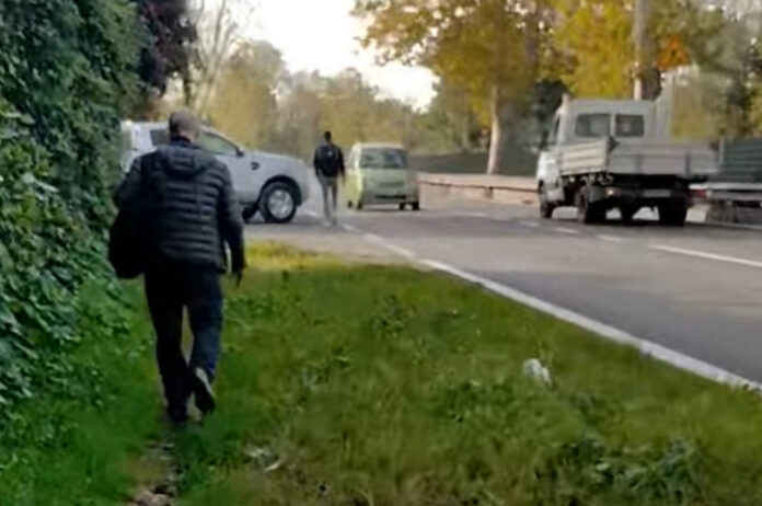 Roma-Lido ferma, passeggeri costretti a raggiungere a piedi la fermata successiva