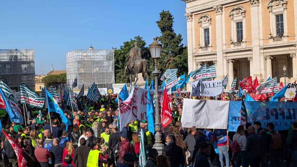 Vigili urbani in sciopero a Roma nonostante il divieto: “Siamo tutti Daniele” 2