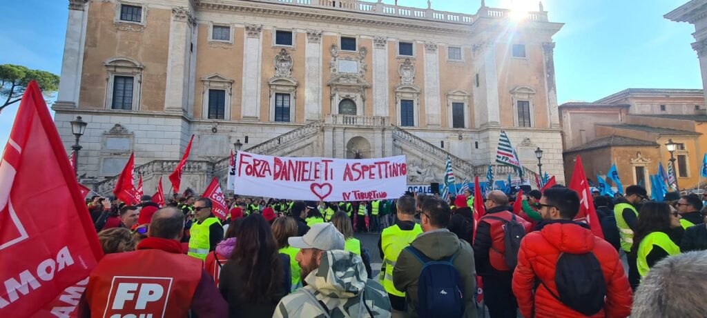 Maxi scorta di sangue al San Camillo, pienone di donatori per il vigile Daniele Virgili (VIDEO) 1