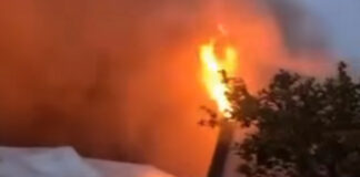 Incendio ad Acilia: uomo appicca le fiamme in un cantiere, arrestato (VIDEO)