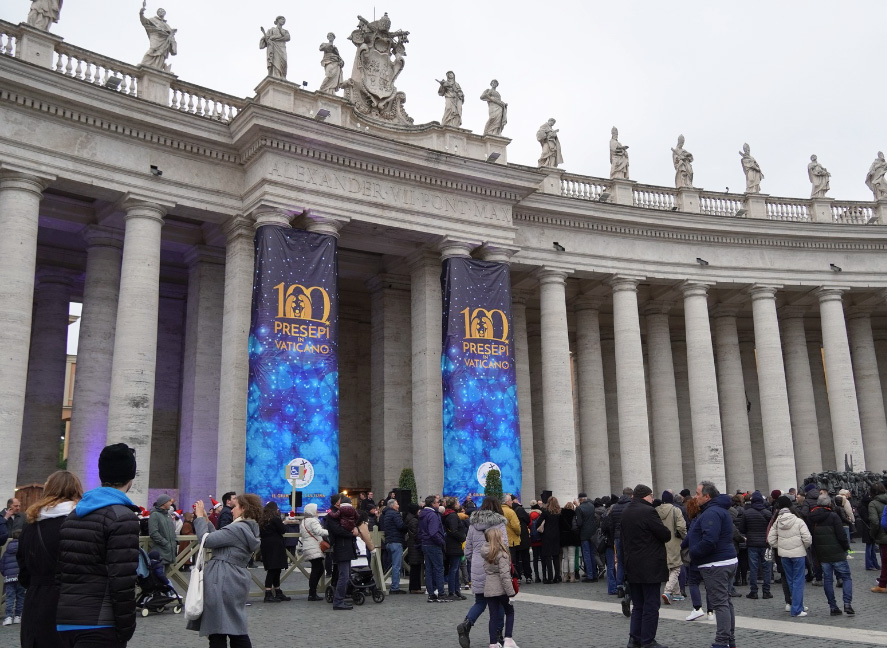 Roma, presepi in mostra in Vaticano e a Sant'Andrea della Valle con opere da ogni parte del mondo 1