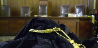 Stipendi arretrati per centinaia di lavoratori nei tribunali: scatta lo «sciopero bianco». Processi a rischio Home 6