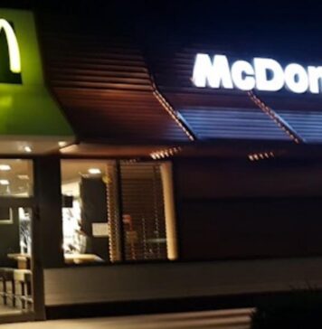 McDonald's di Termini chiuso: all'esterno 'terra di nessuno' nel cuore di Roma