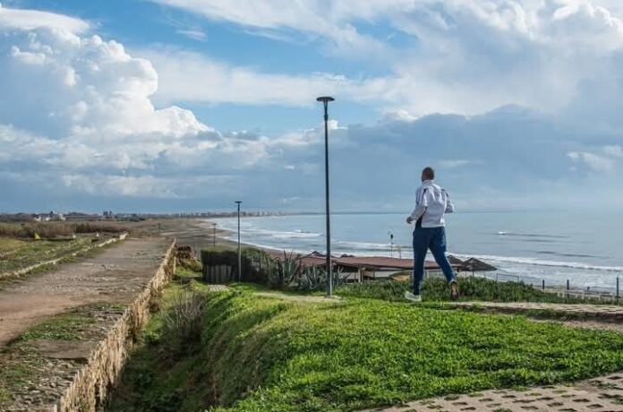 Al via la “Maratonina del Tirreno”, nuova gara podistica del litorale: il percorso