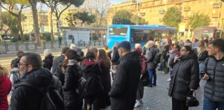 Forti rallentamenti sulla Roma-Lido: disagi in entrambe le direzioni (VIDEO)