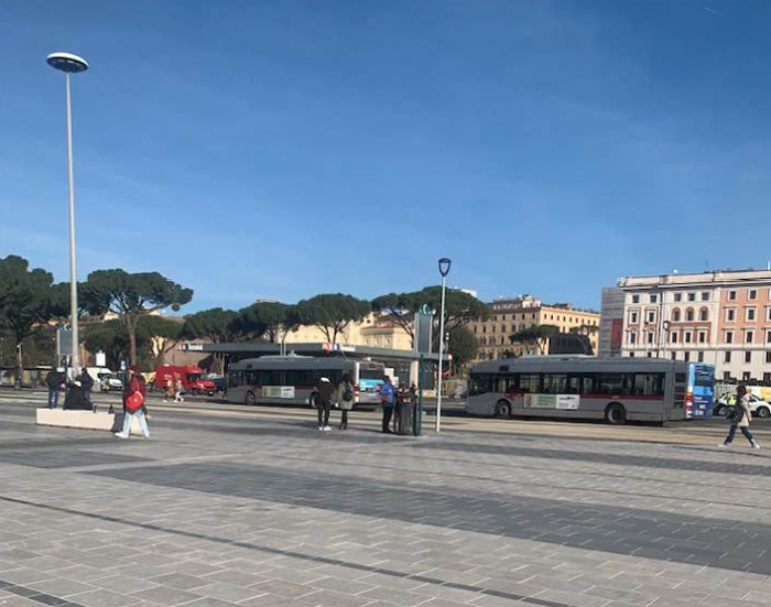 Nuova piazza dei Cinquecento, per molti è una "romanella" (neanche finita) (VIDEO) 1