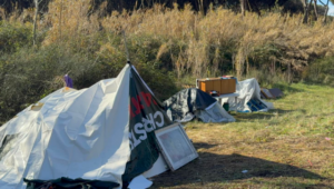 Tendopoli delle Acque Rosse, i cittadini manifestano nel silenzio delle istituzioni 2