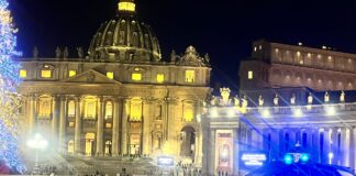 Dal Papa l'invito all'accoglienza mentre il Vaticano blinda i confini (Foto: Canaledieci.it)