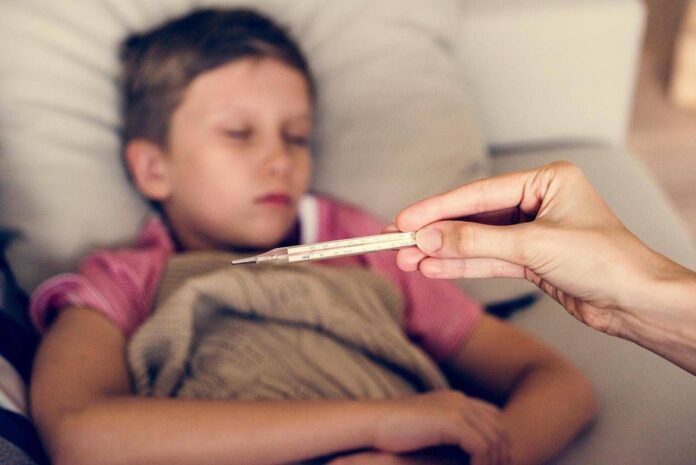 Mononucleosi e sclerosi multipla nei bambini: studio conferma legame