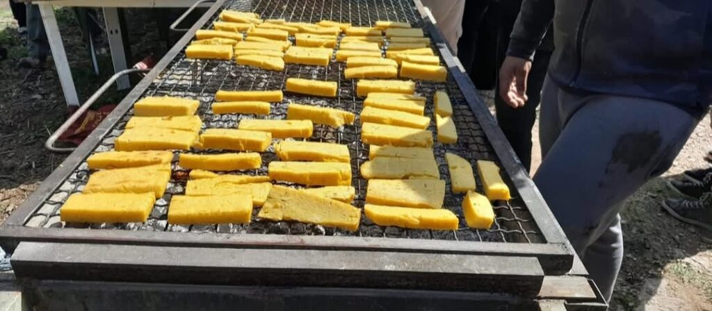 Sagra della Polenta Rencocciata, a Licenza nel week end tuffo nella tradizione tra balli e buona cucina 3 Sagra della Polenta Rencocciata, a Licenza nel week end tuffo nella tradizione tra balli e buona cucina 3