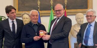 Giuseppe Pavia premiato per mezzo secolo di carriera sportiva: da pompiere a re della podistica