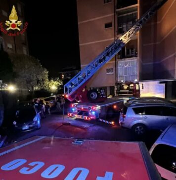 Roma, incendio divampa in appartamento a Fonte Ostiense