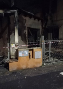 Incendio a Monterotondo: il rogo divampa in un bar e lo distrugge 2 Incendio a Monterotondo: il rogo divampa in un bar e lo distrugge 2