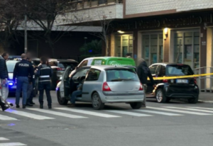 Donna investita da un’auto a Ostia sulle strisce finisce in ospedale 1