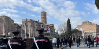 turisti nel mirino dei borseggiatori