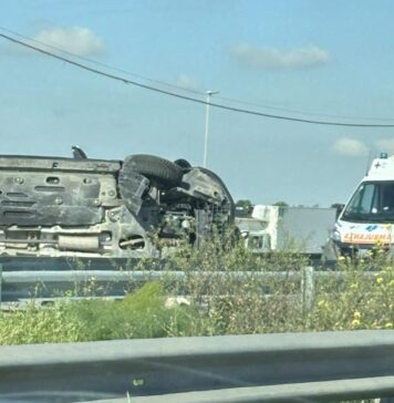 Incidente in via Pontina, strada chiusa altezza Castel Romano