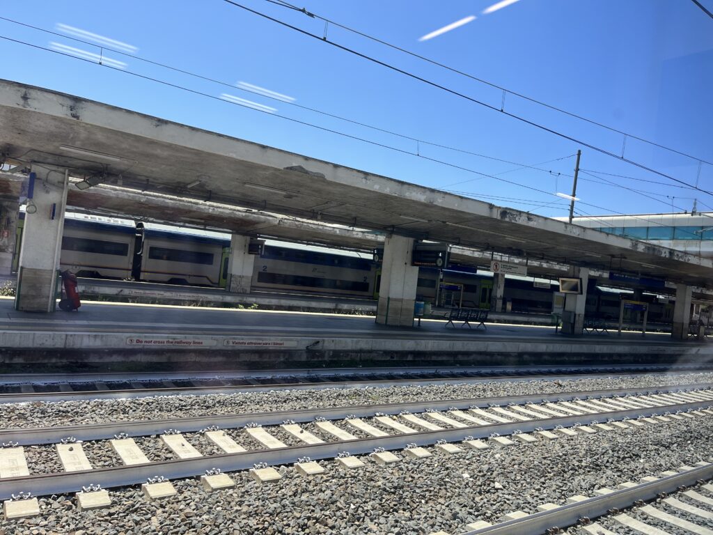 Sciopero dei treni, chi si ferma e fasce di garanzia