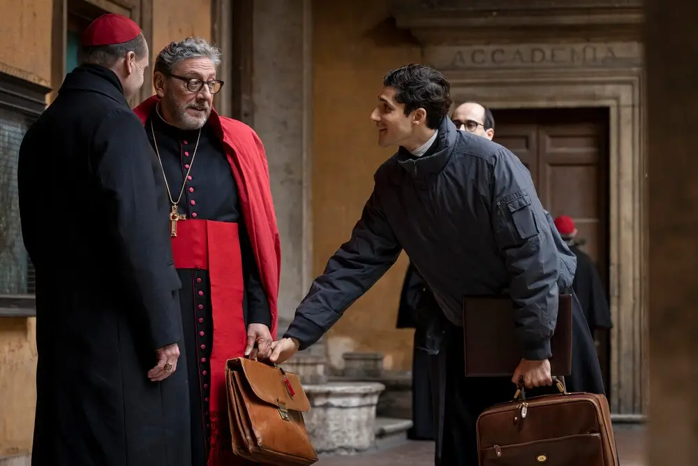 Elezione del nuovo Papa: è caccia alle location usate per il film Conclave 4 Elezione del nuovo Papa: è caccia alle location usate per il film Conclave 4