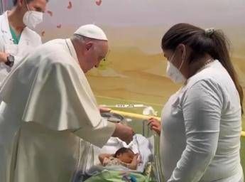 “Il battesimo non si cancella”, il chiarimento del Vaticano