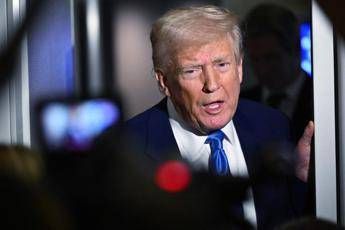 “Rubano terre e uccidono i bianchi”, Trump minaccia di disertare G20 in Sudafrica